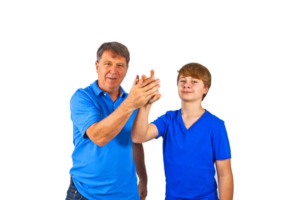 Lycklig far med sin söta son — Stockfoto