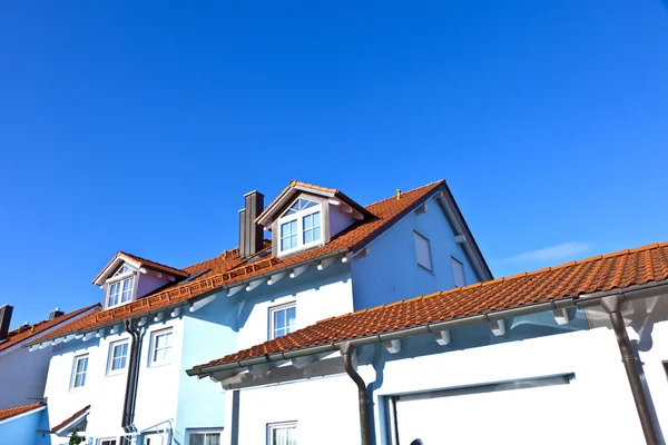 Generic family home in suburban area — Stock Photo, Image