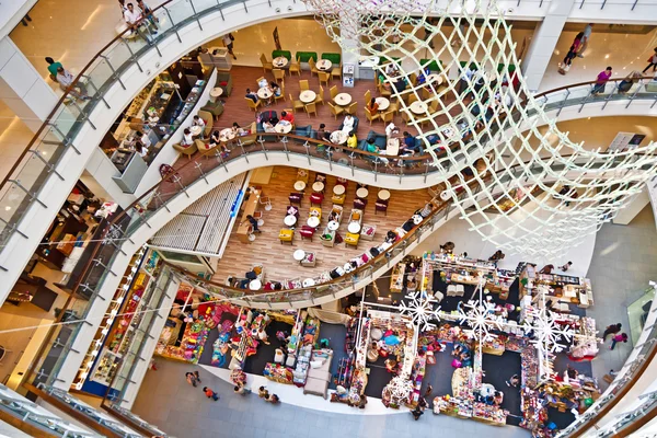 Zrelaksować się i cieszyć się światem zakupy centrum złożone — Zdjęcie stockowe