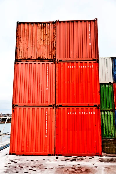 Gemi ve konteyner konteyner limanının kış — Stok fotoğraf