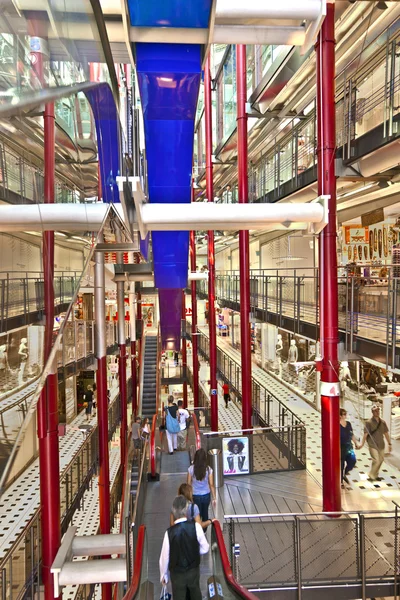 现代 shoppig 购物中心 — 图库照片