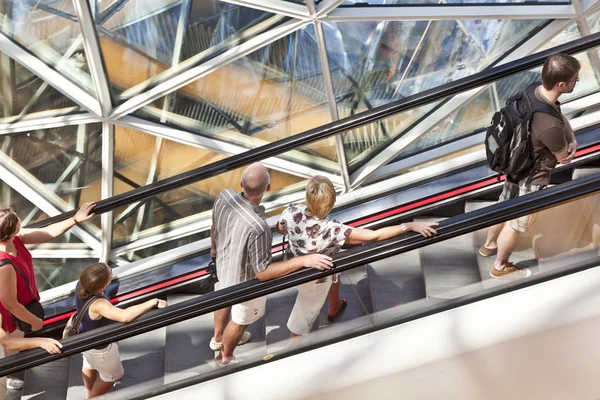 On a staircase in modern shopping center in Frankfurt — Stock Photo, Image
