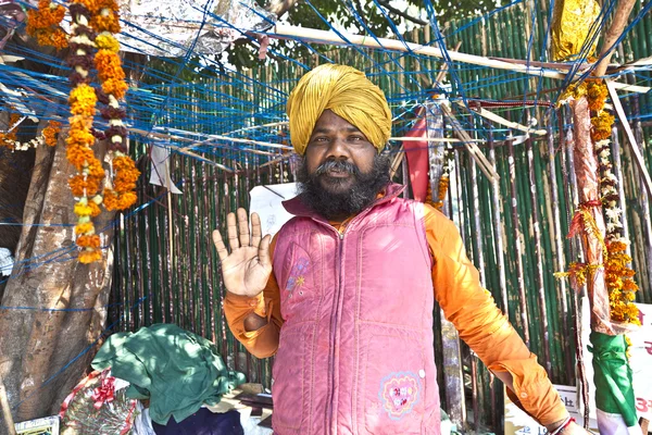 Ein sikh-Priester protestiert für seine Rechte — Stockfoto