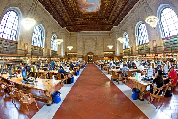 New York Public Library (NYPL) é a maior biblioteca pública em — Fotografia de Stock