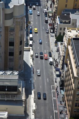 san francisco sokaklarında görünümüne kuşlar