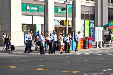 Şehir merkezindeki manhattan acele ve sokak arası