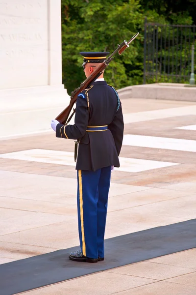 Az Arlington nemzeti temetőben Washingtonban őr módosítása — Stock Fotó