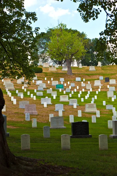 Hroby na Arlingtonském Národním hřbitově ve Washingtonu — Stock fotografie