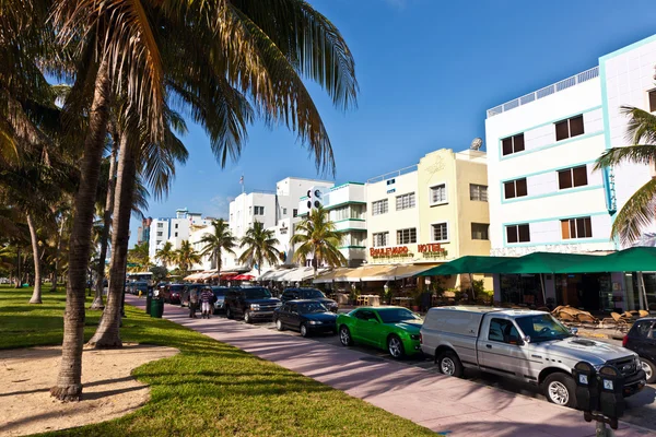 Красивые дома в стиле ар-деко в Южном Майами — стоковое фото