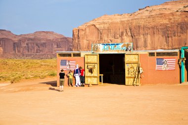 Empty kiosk outside the visiting time in monument valley clipart