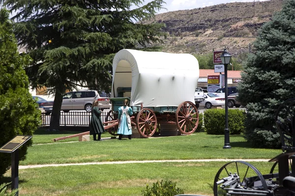 stock image Visiting the Museum of Hurricane with an old covered waggon of t