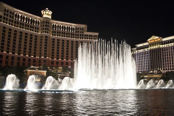 Bellagio hotel kasyno, wyposażony w jego świecie słynnej fontanny s — Zdjęcie stockowe