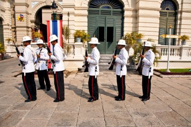 geçit töreni kings korumaları, Bangkok grand palace