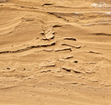 el golfo, lanzarote, mavi gökyüzü ile volkanik taş oluşumu