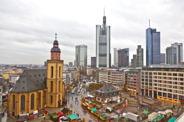 skyline frankfurt hauptwache ve r gökdelen göster