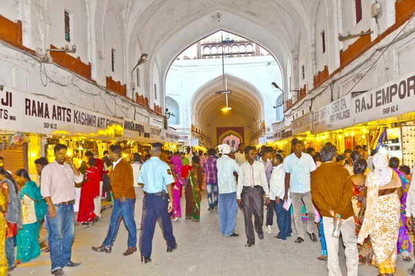 Tienda dentro del bazar Meena en el Fuerte Rojo — Foto de Stock