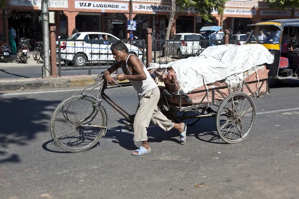 Κύκλος rickshaws στους δρόμους — Φωτογραφία Αρχείου