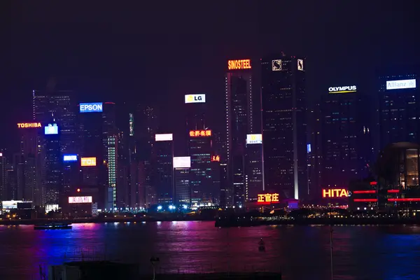 빅토리아의 스카이 라인을 Hong Kong 하버 레이저 쇼 — 스톡 사진