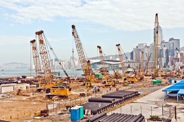 Vista a las obras de construcción cerca del puerto de Victoria en H — Foto de Stock