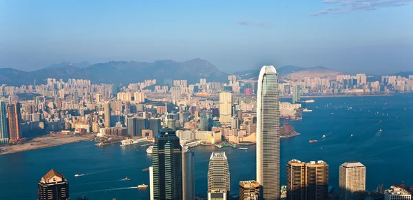 Hong Kong vista dal Victoria Peak alla baia e il grattacielo — Foto Stock