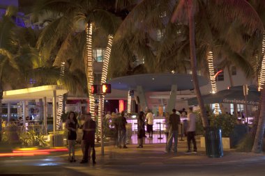 okyanus sürücüde miami Beach art deco dağ içinde gece görünümü