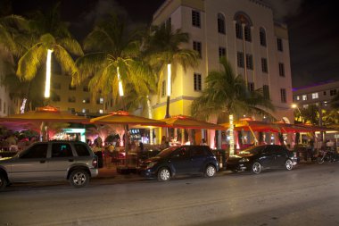 okyanus sürücüde miami Beach art deco dağ içinde gece görünümü