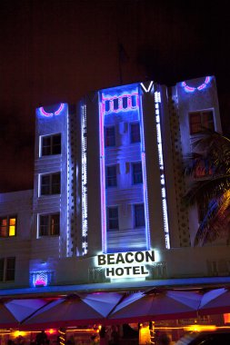 okyanus sürücüde miami Beach art deco dağ içinde gece görünümü