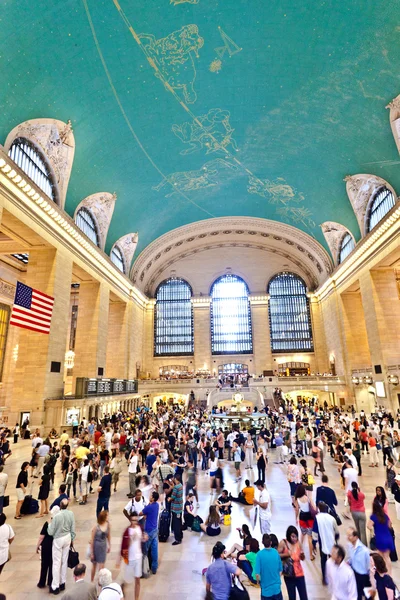 Grand central station under eftermiddagen rusningstid — Stockfoto