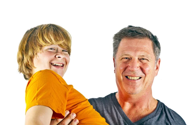 Vader en gelukkige zoon knuffelen — Stockfoto