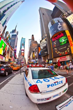 Times Meydanı, seçme broadway tiyatroları ve çok sayıda yol işaretleri,