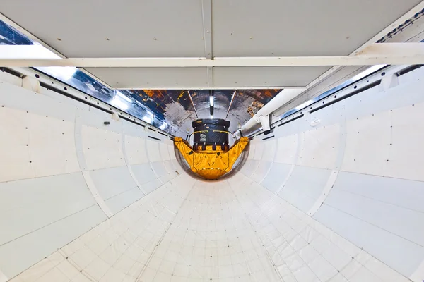 Satélite en el transbordador espacial — Foto de Stock