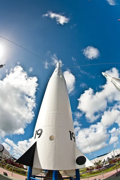 Der raketengarten im kennedy space center verfügt über 8 authentische r — Stockfoto