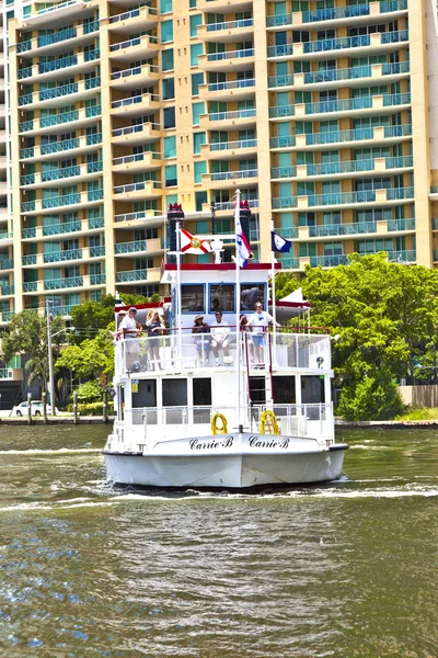 Cruise with Carrie B paddlewheel riverboat in Fort Lauderdale — Stock Photo, Image