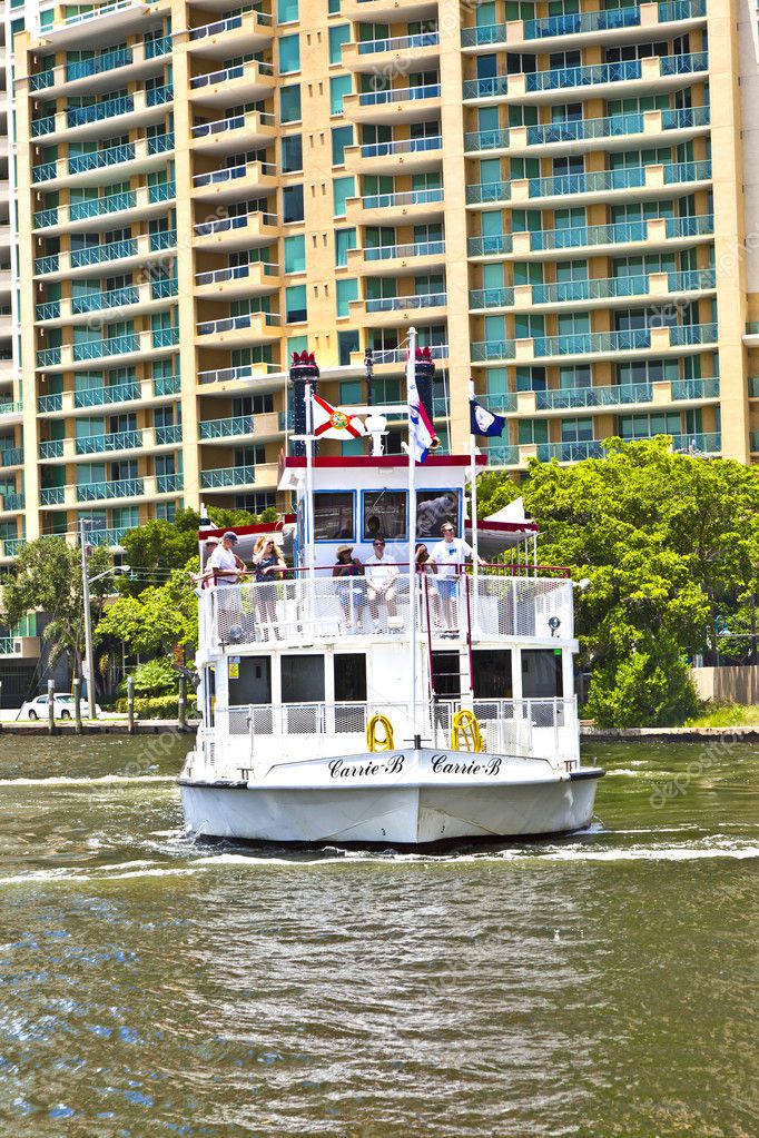 riverboat cruise in fort lauderdale