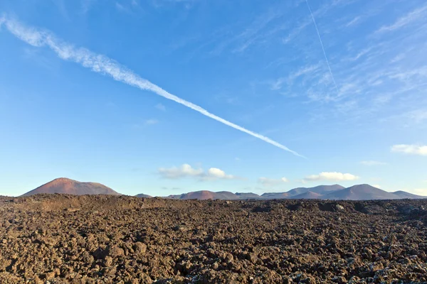 Vulkan i Timanfaya nationalpark på Lanzarote, Spanien — Stockfoto