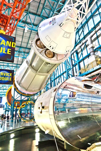 Rakety na kennedy space center nabízí autentické rakety z — Stock fotografie