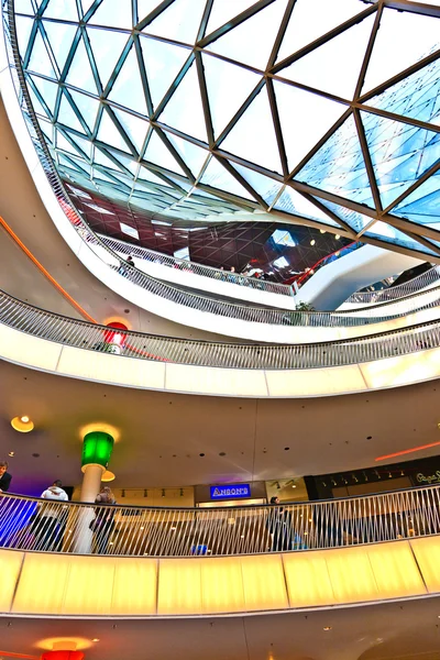 Modern építészet, az új bevásárló központ Myzeil — Stock Fotó