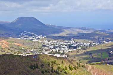 manzara lanzarote, küçük kasaba çıkıyor