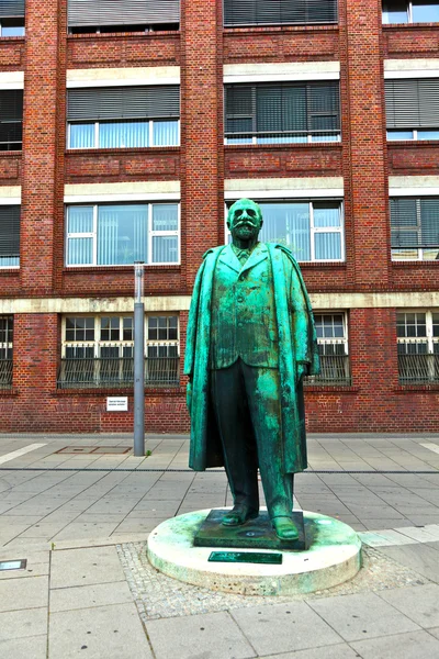 Statue of founder of the car factory OPEL - GM, Adam von Opel — Stock Photo, Image