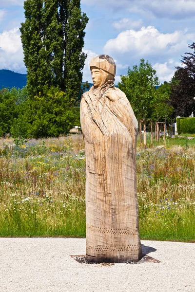 Skulptur das versprechen av stefan guber — Stockfoto