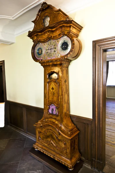 Historische Uhr im Goethemuseum — Stockfoto