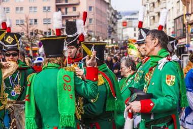 Karnaval hareket roemer ile müzik için şehir girin