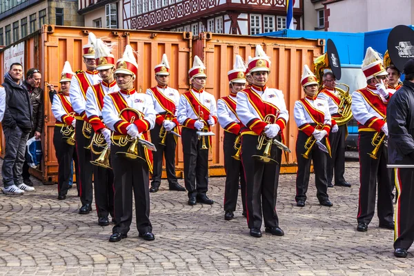 Karnaval hareket roemer ile müzik için şehir girin