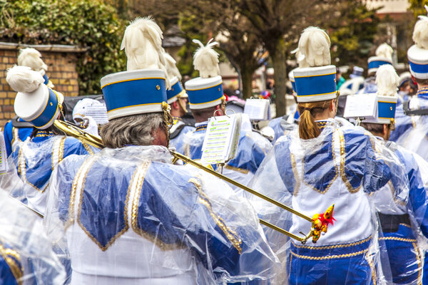 The carnival Parade moves through the city