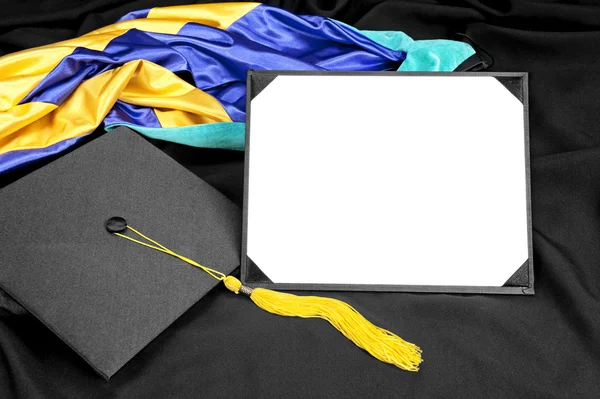 Dyplom ukończenia szkoły — Zdjęcie stockowe
