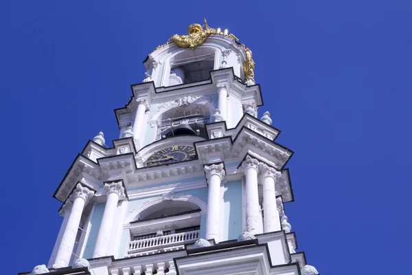 Glockenturm in der Dreifaltigkeit sergius lavra — Stockfoto