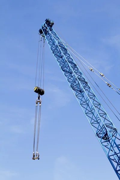 Boom truck crane over sky fon — Stock Photo, Image