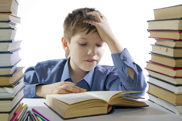Boy reading the book — Stock Photo, Image