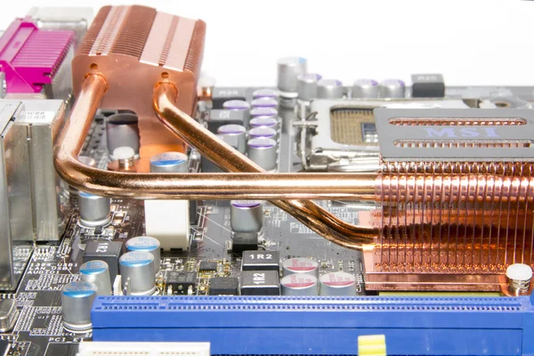 Copper cooling system on the PC motherboard — Stock Photo, Image