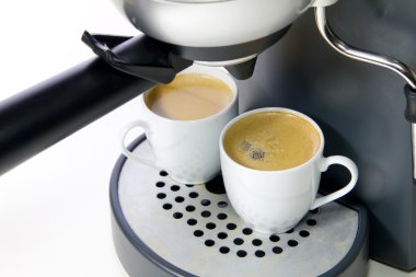 İki fincan espresso